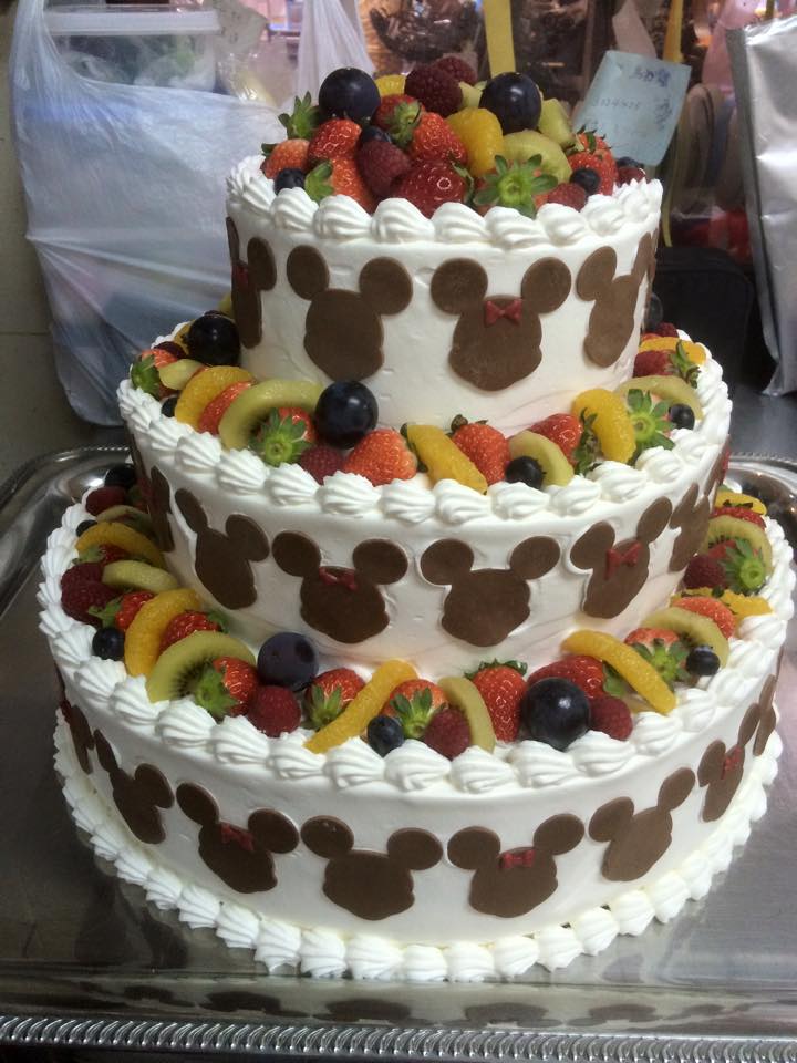 お誕生日祝いのケーキは是非当店で 久留米市や小郡市のお客さまもお待ちしております