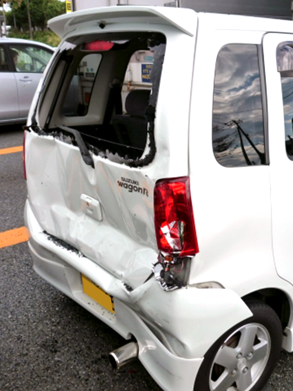 大阪の板金塗装バンパー傷の車修理ならおすすめのトミクル車修理